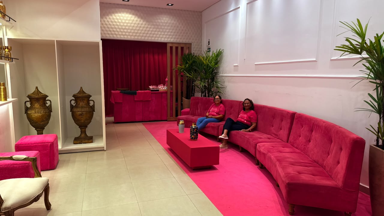 Outubro Rosa: MTmamma promove ação solidária no Pantanal Shopping